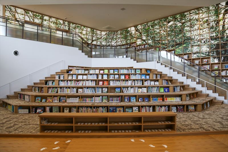 「和歌山市民図書館」の4階にある「えほんの山」